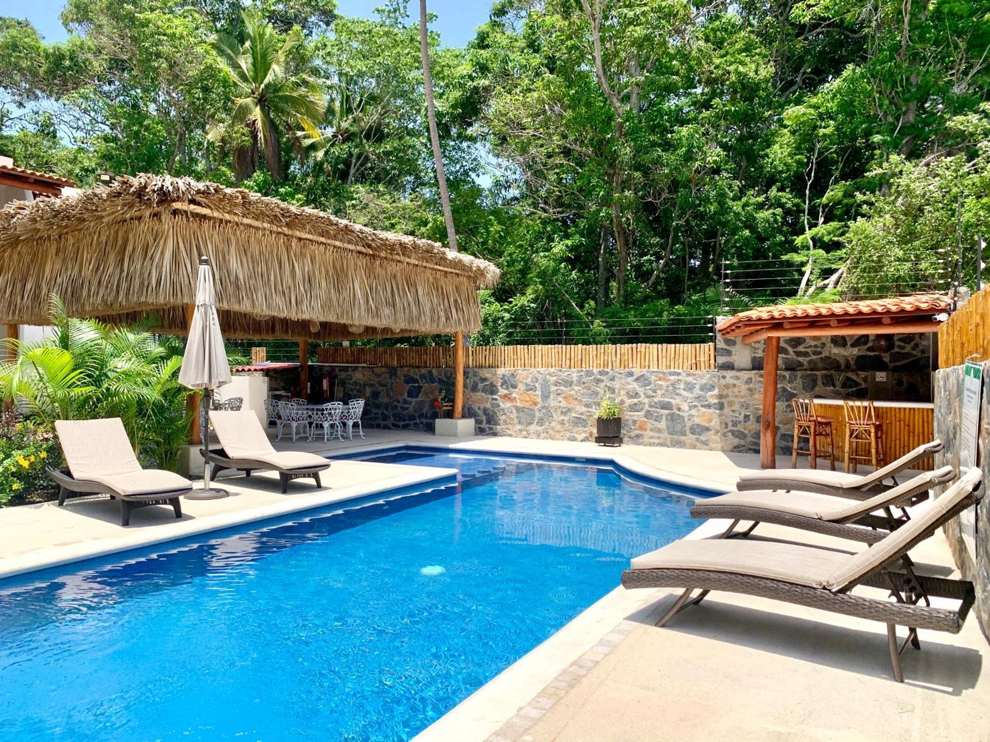 Solez Zihuatanejo Aparthotel Exterior photo