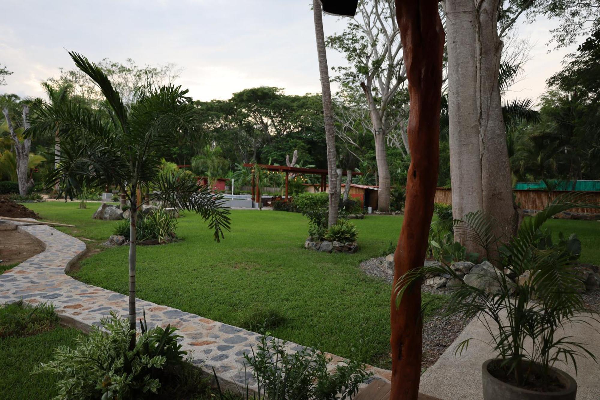 Solez Zihuatanejo Aparthotel Exterior photo