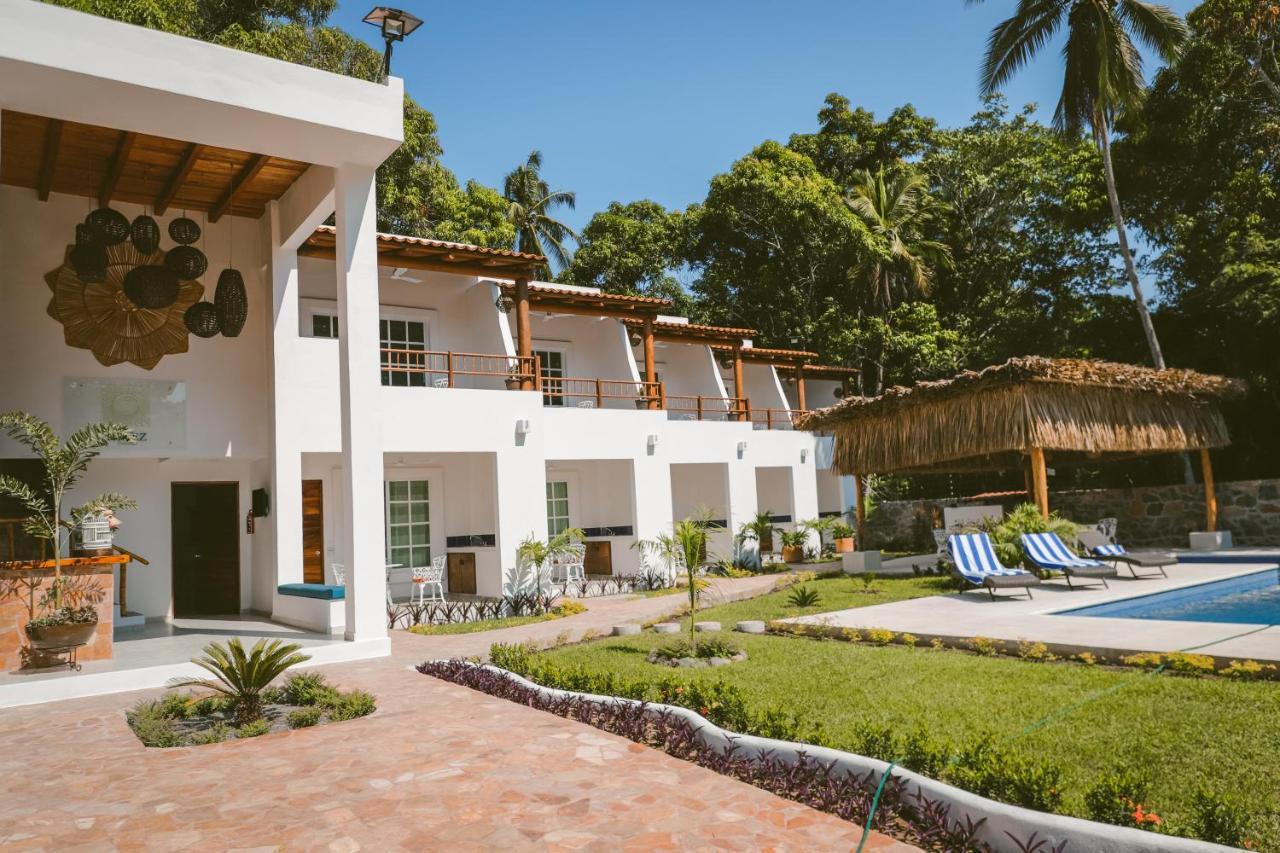 Solez Zihuatanejo Aparthotel Exterior photo